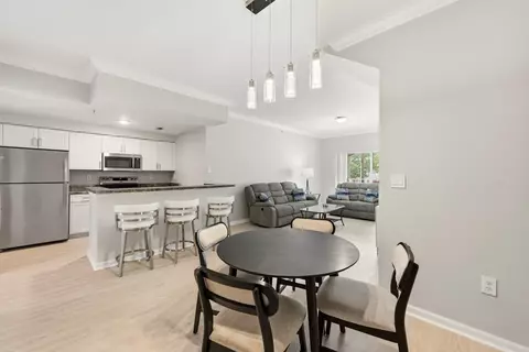 5820 W Sample Rd #206, Coral Springs, FL 33067