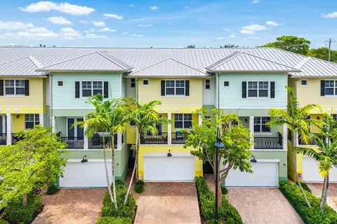 236 S Latitude Cir, Delray Beach, FL 33483