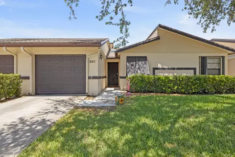 22 Ridge Pointe Dr #C, Boynton Beach, FL 33435