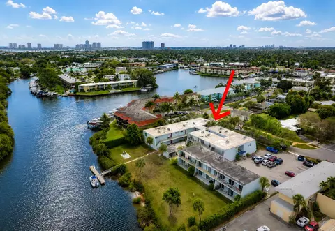 725 Hummingbird Way #111, North Palm Beach, FL 33408