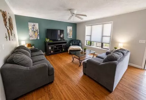 Living - 6518 SE Held Ct, Stuart, FL 34997 photo 2 of 2