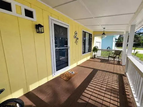Exterior - 6518 SE Held Ct, Stuart, FL 34997 photo 3 of 8