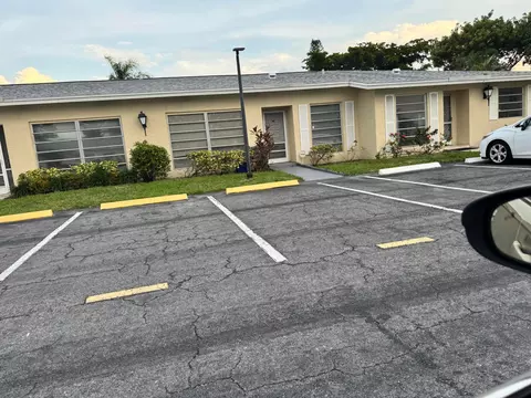13731 Flora Pl #C, Delray Beach, FL 33484