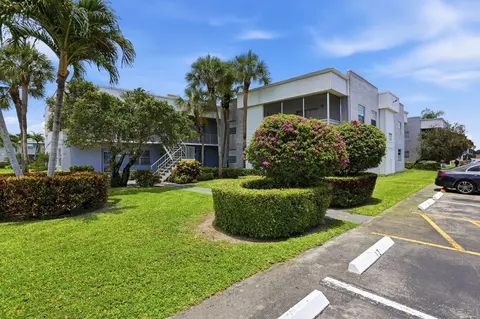 100 Flanders, Delray Beach, FL 33484