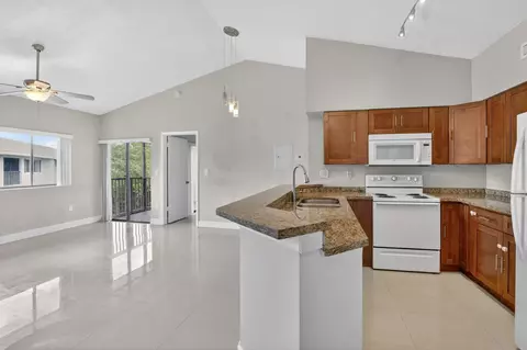 2445 SW 18th Ter #922, Fort Lauderdale, FL 33315