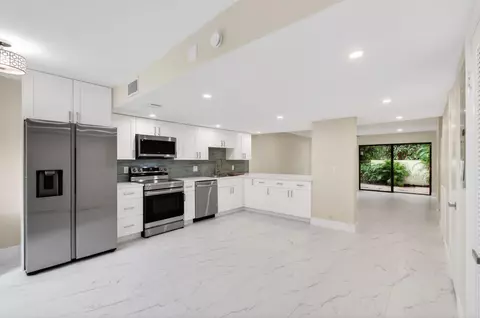 1330 NW 13th St #12, Boca Raton, FL 33486