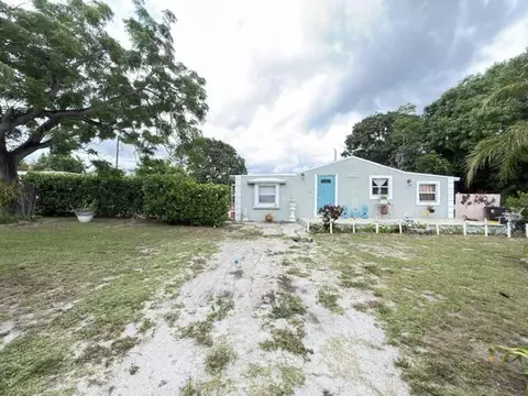 1185 Alto Rd, Lake Worth, FL 33462
