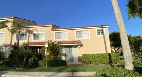117 Yacht Club Way #111, Hypoluxo, FL 33462