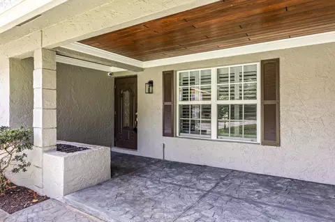 4610 Pinetree Dr, Delray Beach, FL 33445