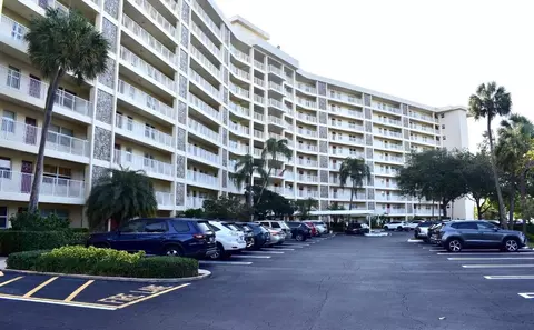 3095 N Course Dr #409, Pompano Beach, FL 33069