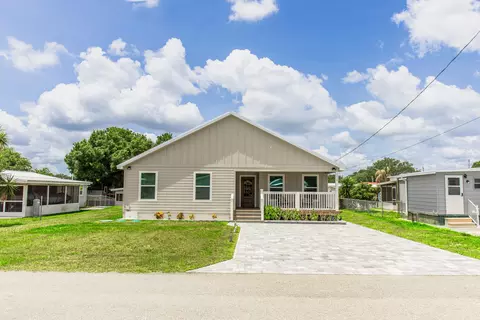 1218 6th St, Okeechobee, FL 34974