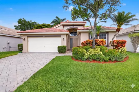5891 Royal Isles Blvd, Boynton Beach, FL 33437
