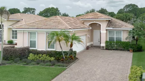 4376 NW Oakbrook Cir, Jensen Beach, FL 34957