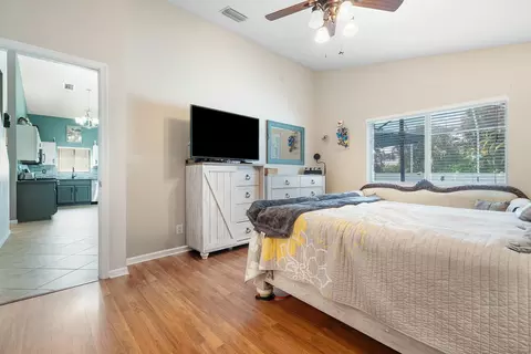Bedroom - 2480 SE Springtree Pl, Stuart, FL 34997 photo 3 of 6