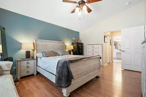 Bedroom - 2480 SE Springtree Pl, Stuart, FL 34997 photo 2 of 6
