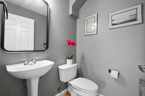 Bath - 2480 SE Springtree Pl, Stuart, FL 34997 photo 4 of 4