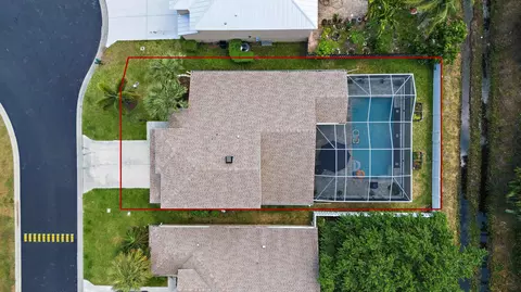 View/Area - 2480 SE Springtree Pl, Stuart, FL 34997 photo 2 of 5