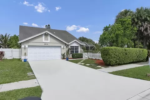 3814 Circle Lake Dr, West Palm Beach, FL 33417