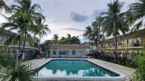 4160 NW 21st St #246, Lauderhill, FL 33313