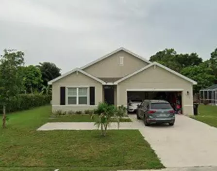 5015 NW North Macedo Blvd, Port Saint Lucie, FL 34983