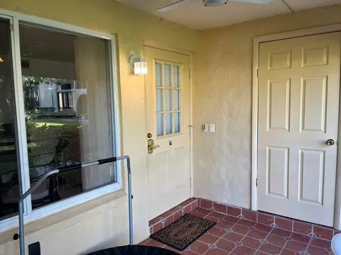 311 Pine Ridge Cir #B-1, Greenacres, FL 33463