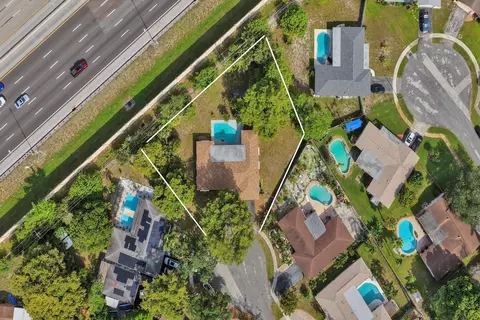 5200 SW 8th St, Plantation, FL 33317