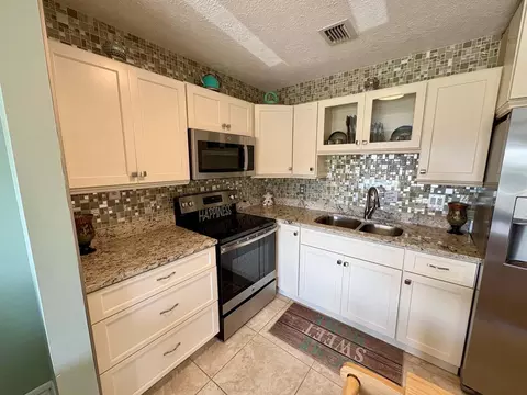 2929 SE Ocean Blvd #139-7, Stuart, FL 34996