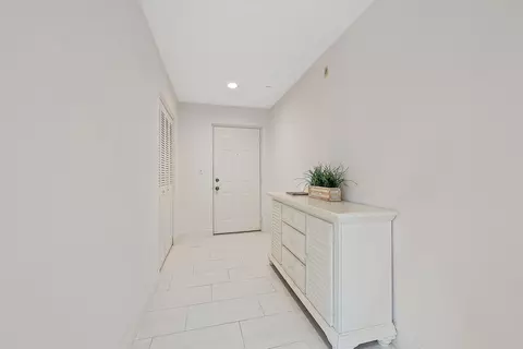 Entry Way - 811 Oak Harbour Dr, Juno Beach, FL 33408 photo 1 of 1