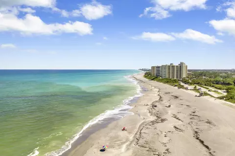 View/Area - 811 Oak Harbour Dr, Juno Beach, FL 33408 photo 20 of 22
