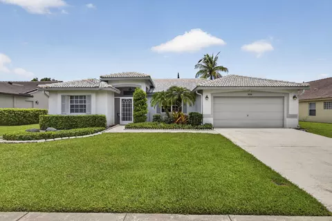 3788 Cypress Lake Dr, Lake Worth, FL 33467