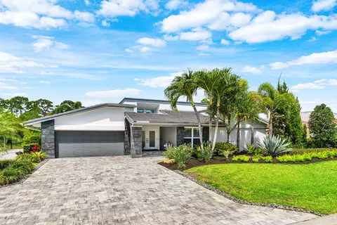 632 Lakewoode Cir W, Delray Beach, FL 33445