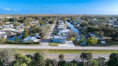 View/Area - 1020 4th St, Okeechobee, FL 34974 photo 1 of 4