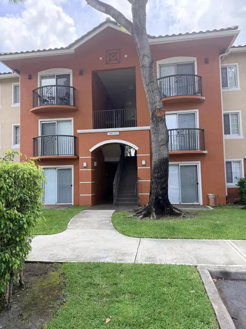4195 Haverhill Rd #305, West Palm Beach, FL 33417