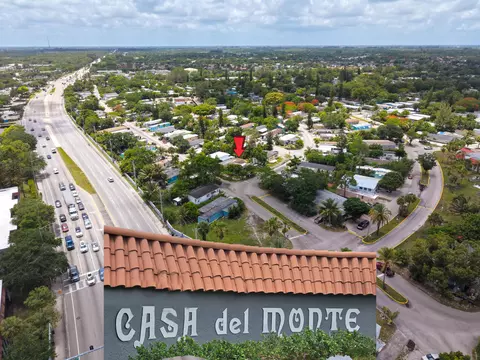 6201 18th St S, West Palm Beach, FL 33415