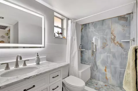 2812 Garden Dr S #308, Lake Worth Beach, FL 33461