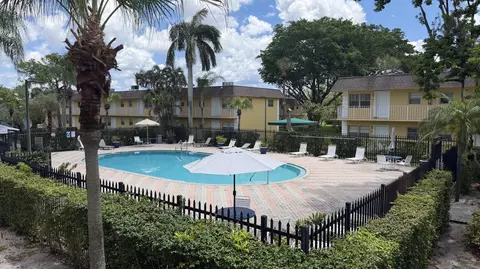5168 NE 6th Ave #431, Oakland Park, FL 33334