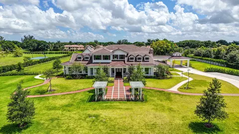 10250 El Paraiso Pl, Delray Beach, FL 33446