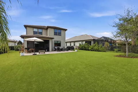 127 SE Courances Dr, Port Saint Lucie, FL 34984