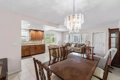 57 Canterbury, West Palm Beach, FL 33417