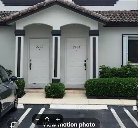 2208 SE 24th Pl, Homestead, FL 33035