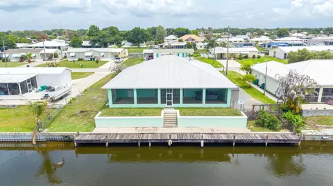 View/Area - 2406 SE 31st St SE, Okeechobee, FL 34974 photo 7 of 13