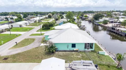 View/Area - 2406 SE 31st St SE, Okeechobee, FL 34974 photo 5 of 13