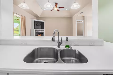 Kitchen - 2406 SE 31st St SE, Okeechobee, FL 34974 photo 3 of 8
