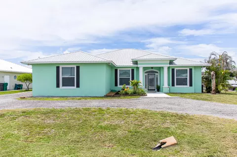 2406 SE 31st St SE, Okeechobee, FL 34974