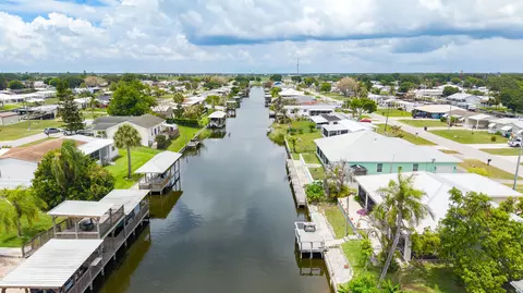 View/Area - 2406 SE 31st St SE, Okeechobee, FL 34974 photo 12 of 13