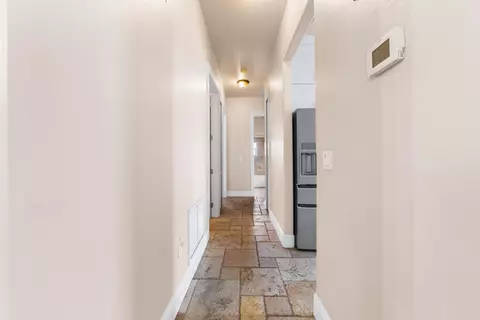 Entry Way - 2406 SE 31st St SE, Okeechobee, FL 34974 photo 4 of 7