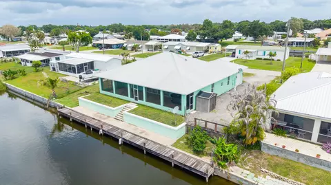 View/Area - 2406 SE 31st St SE, Okeechobee, FL 34974 photo 8 of 13