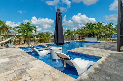 3011 Strada Ct, Royal Palm Beach, FL 33411