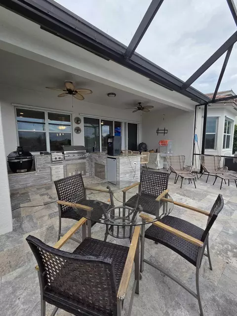 3011 Strada Ct, Royal Palm Beach, FL 33411