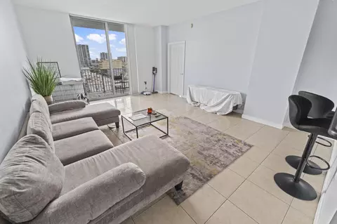 140 S Dixie Hwy #813, Hollywood, FL 33020